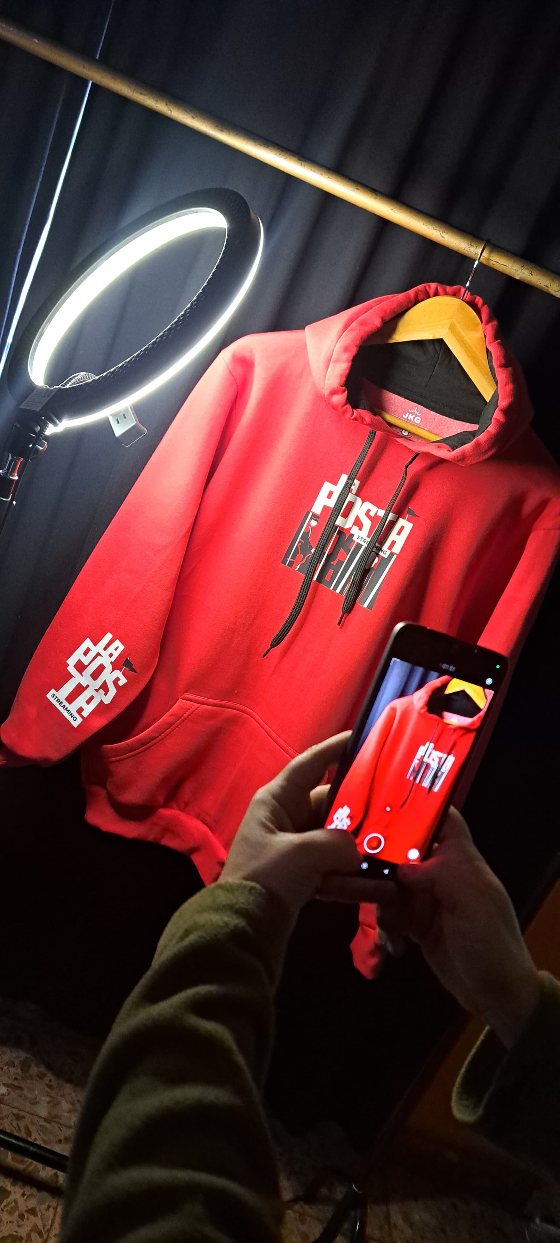 buzo personalizado con estampado DTF