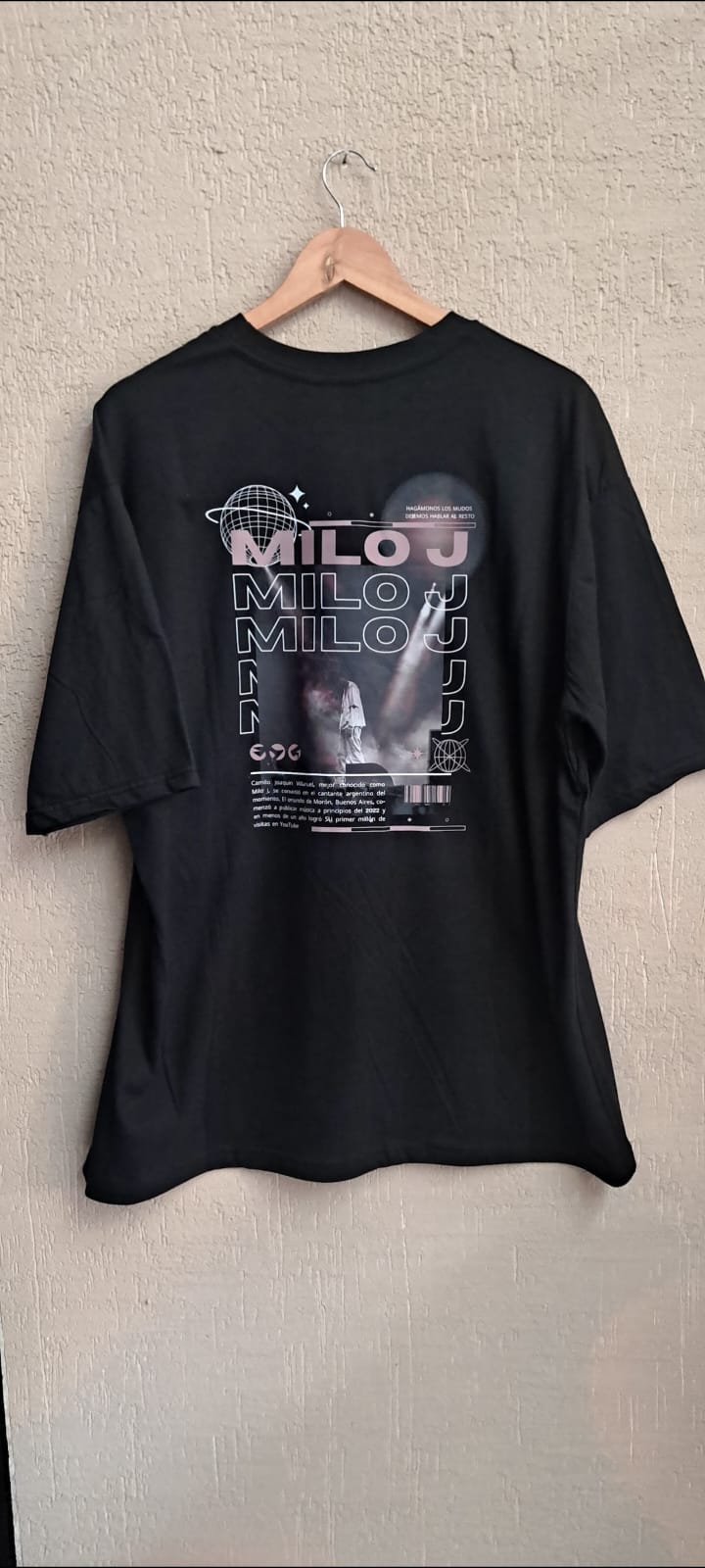 remera personalizada con estampado DTF