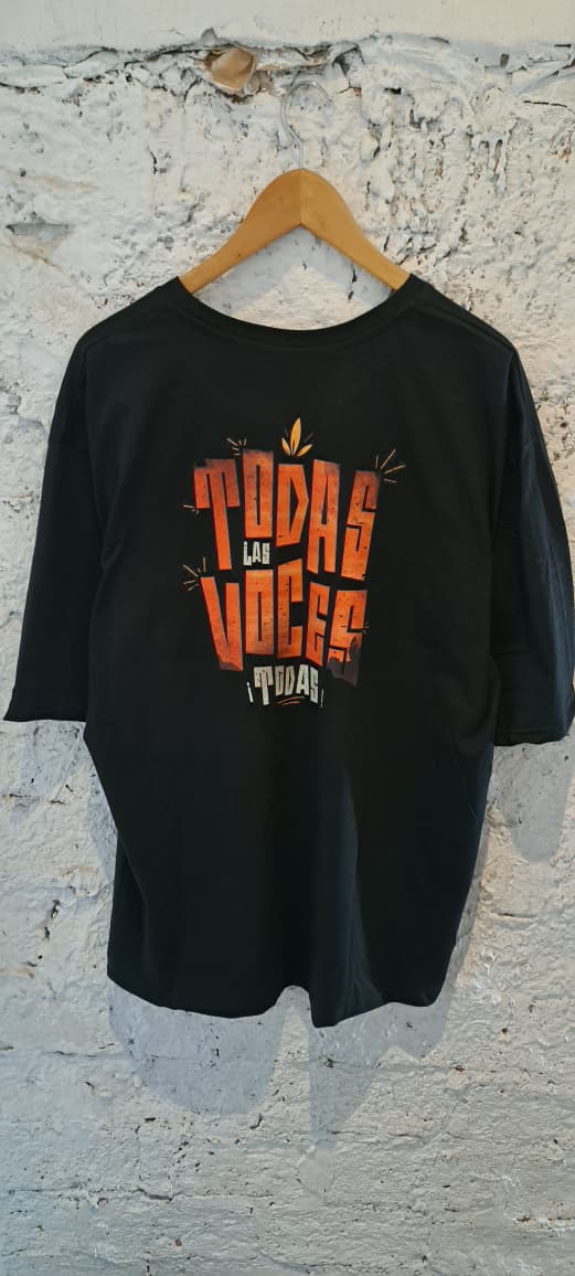 remera personalizada con estampado DTF
